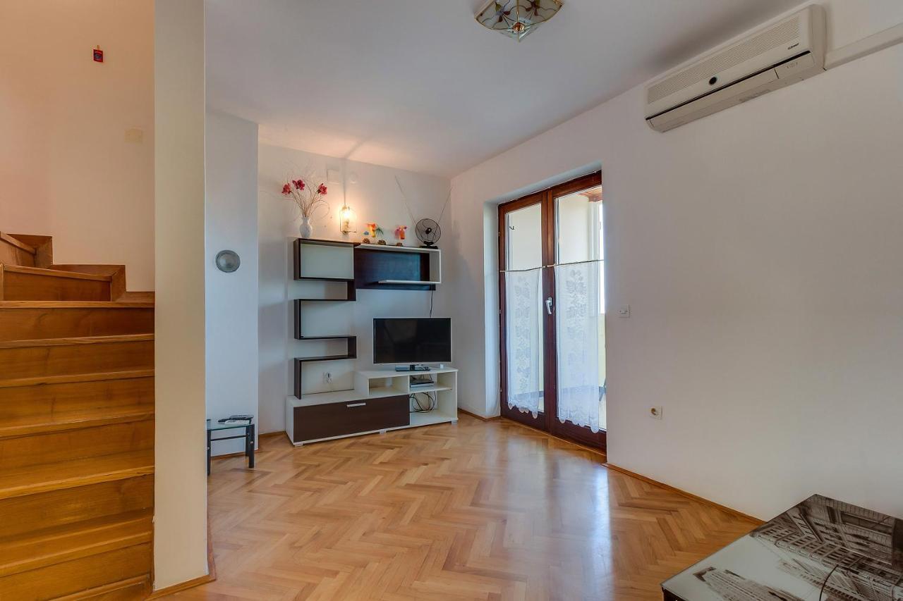 Ferienwohnung Oaza Mali Lošinj Exterior foto